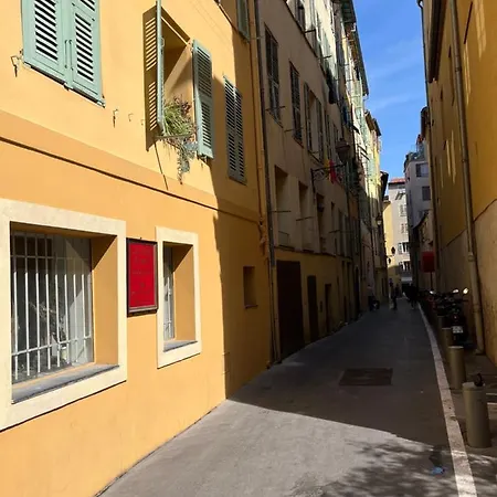 Vieux-nice : 2 Pieces Type Loft Nizza